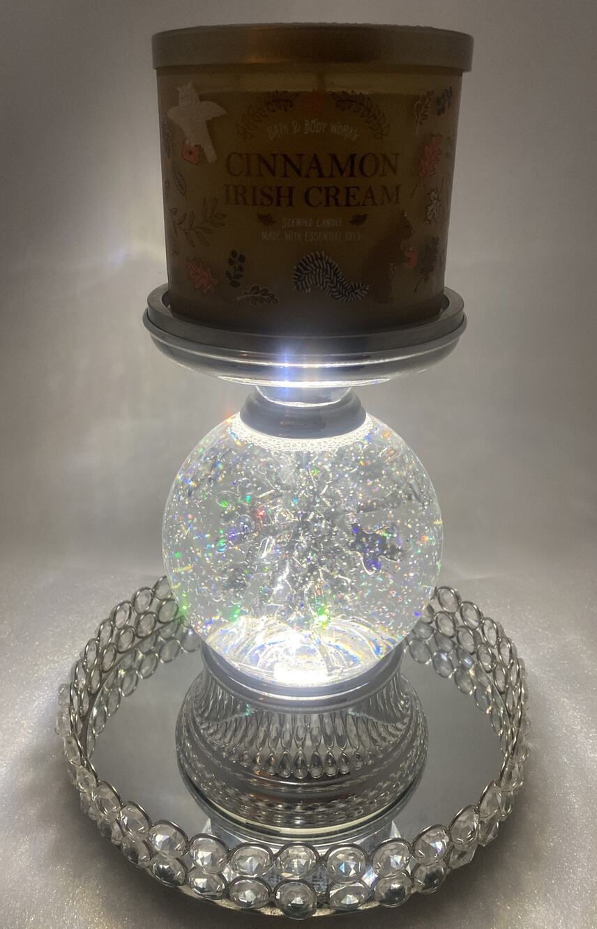 Bath & Body Works Musical Spinning Snowflake Water globe 3-wick Candle Holder